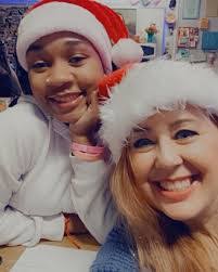 Robin Sasser's Instagram, Twitter & Facebook