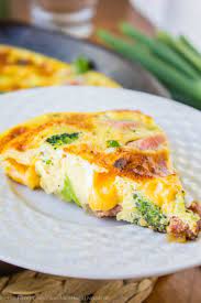 Fritata So Sireњe Shunka I Brokula Leftover Ham Recipes Recipes Broccoli Frittata Recipe
