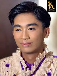 Le Charme by Jared King