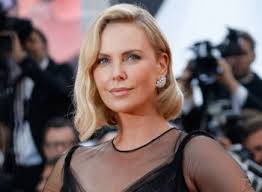 Ο τσακωμός σε τράπεζα που της άνοιξε τον δρόμο για το χόλιγουντ. Sarliz 8eron Biografia San Shmera Gr