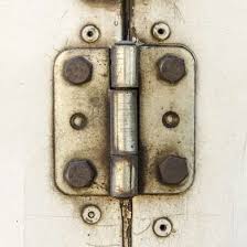 11 Easy Diy Fixes For Annoying House Problems Hinges Diy Squeaky Door Easy Diy