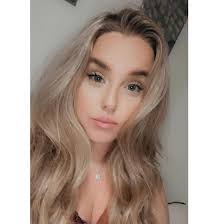 Teri Vaughan's Instagram, Twitter & Facebook