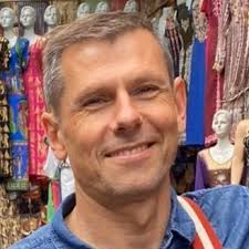 Aaron Alcantara (@AzzaTweets)