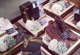15 modern wedding day gifts ideas for your groom. 21 Engagement Gift Groom Ideas To Surprise Him On His D Day Of 2021