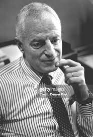 Peggy Packard's Instagram, Twitter & Facebook