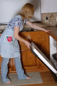 AllOver30 Carrie poses nude in heels