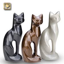 Having a pet cremation urn in your home is a way to celebrate all the love that both you and your pet had for each other. Pearlescent Black Cat Urn Memorial Urns