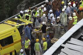 This mixed development project is helmed by sp setia, and comprises 3 residential towers, one serviced apartments tower, 3 corporate office towers. Bridge Linking Mid Valley And Kl Eco City Collapsed Market News Propertyguru Com My