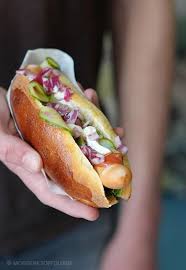 Streetfood At Home Hot Dog Mit Hausgemachtem Brotchen Streetfood Hotdog Rezepte Hot Dog Rezept