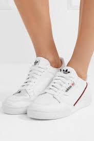 Najbitnije kod indor tenisica jest to da ne ostavljaju tragove po podu dvorane ili terena. Adidas Originals Zenske Tenisice Za Proljece Ljeto 2019 Cipele Cromoda