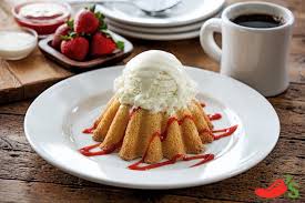 Unlike the normal lava cakes, these get stuffed with chocolate. Bring Back The White Chocolate Molten Cake Home Facebook