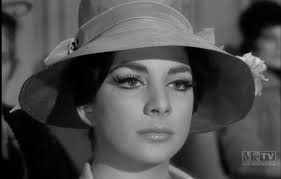 Perry Mason" The Case of the Glamorous Ghost (TV Episode 1962)