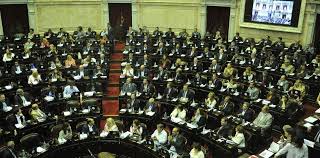 La bancada fujimorista descartó debatir la moción de confianza y suspendió al presidente vizcarra; Congreso Nacional En Vivo Diputados Debaten La Reforma Previsional