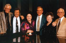 Kim hopper candy hemphill christmas when i lift up my head live. Bill Gaither S Homecoming Hymns From Time Life Time Life