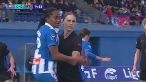 Mapi León: “No hay tocamiento, es un lance del juego” - AS.com