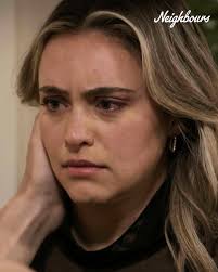 Greetings and Responses in Neighbours News Group