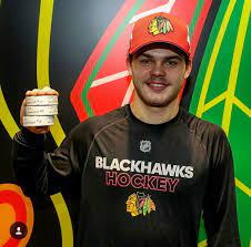 Alex Debrincat With The 3 Pucks From His 1st Nhl Hat Trick 11 27 17 Blackhawks Chicago Blackhawks Hockey Blackhawks Hockey