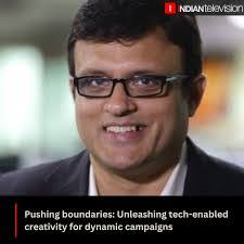 Aditya Tandon's Instagram, Twitter & Facebook