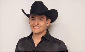 Julián Figueroa, de actor a cantante: así fue la trayectoria del hijo de  Maribel Guardia y Joan Sebastian
