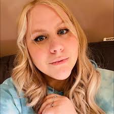 Looking for people to join my realm cos well Minecraft is getting very  boring