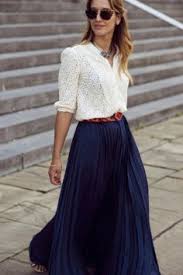 Jupe Longue Comment Choisir La Jupe Longue Ideale Et Comment La Porter Conseils Et Idees De Looks Pour Porter Ce Jupe Plissee Jupe Longue Tenues Modestes