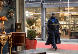 La deuxième partie de lupin la série de netflix avec omar sy, arrivera cet été ! Lupin Partie 2 La Date De La Sortie Sur Netflix Se Precise Elle