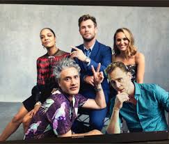 Director taika waititi hosted a live screening party on instagram live for his film thor: Marv Spoiler Pake Warning Fan Art Pake Credit On Twitter Marv Let Me Introduce You To The Director Cast Of Thor Love Thunder Taika Waititi Chris Hemsworth Tessa Thompson Natalie