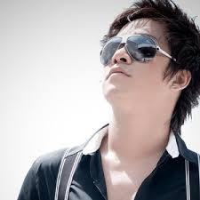 Biografía de Hua Vi Van