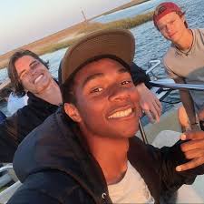 Outer Banks Netflix Show 2020 Cast Jj Pope John B Jb Outer Banks The Pogues Pankow