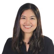 Stephanie Oller's Instagram, Twitter & Facebook