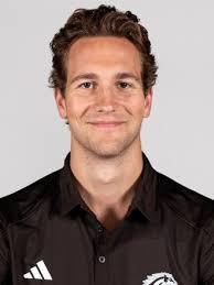 NCHC roundup: Thiessen's 52 saves helps UMD sweep SCSU, playoff round is  set