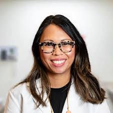 Christine Weeks's Instagram, Twitter & Facebook