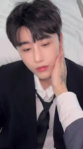 Carlo_nnn and His New Boyfriend