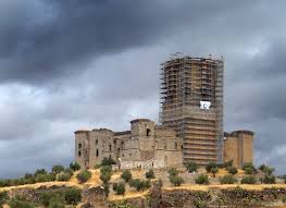 Trabajos y divagaciones cada texto es un fantasma, una mueca del otro lado de la fiesta, un reflejo imperfecto que se estira en la ventana del tranvía, que parpadea en la sucesión de rostros que lo ignoran. Belalcazar Fotos Besondere Belalcazar Province Of Cordoba Bilder Tripadvisor