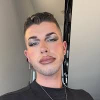 30+ "Lucas Croft" profiles