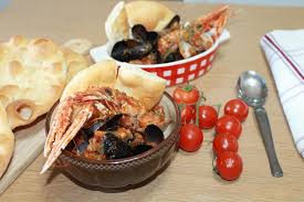 Check spelling or type a new query. Ricetta Zuppa Di Pesce Con Gallette Del Marinaio Golosamente