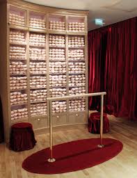 Repetto S Boutique 65 Rue D Antibes In Cannes Pointeshoes Ballet Shop Dance Shops Ballet Studio