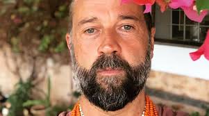 Volare in aereo era terrificante. Fabio Volo Vacanze Bollenti Il Topless Della Moglie Johanna E Mozzafiato