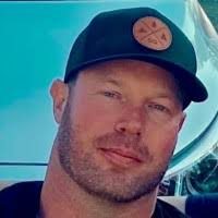 300+ "Áron" profiles