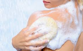 Resultado de imagem para perigo nos cosmeticos