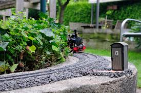 Einschottern Des Gartenbahn Gleises Mit Schotterkleber Ohne Die Gleise Zu Verkleben