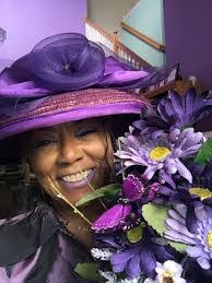 Sandy Holman's Instagram, Twitter & Facebook