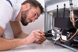 5,300+ Fridge Repair Stock Photos, Pictures & Royalty-Free Images - iStock | Stove repair, Repairman, Appliance technician