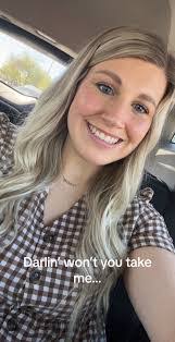 Cassie Lund's Instagram, Twitter & Facebook