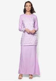 Itu pun bukan emak yang beli sendiri. Baju Kurung Modern From Gene Martino In Purple Muslimah Apparels Does Not Mean You Have To Dress Up In Unflattering Layers 44 So Gen Model Pakaian Baju Kurung