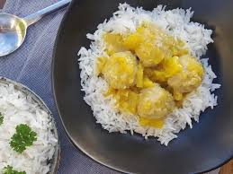 Recette Sauce Curry Au Thermomix Pour Accompagner Vos Plats Recette Sauce Curry Plat Avec Du Riz Recette Mr Cuisine