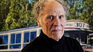 Milei está en un proceso de búsqueda de identidad que es típico de la  adolescencia tardía"