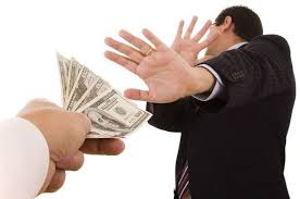 Criminalística Criminología Ciencias Forenses - ¿Qué es la crematofobia?  También conocida como crometofobia, crematofobia es una palabra con  etimología griega, compuesta por krematos (dinero, riqueza, posesiones) +  phobas (miedo, odio) por lo