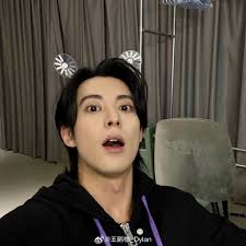 Drama Queen Wang added a new photo.