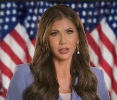 Asiste presidenta del DIF Tabasco a homenaje a Bertha Ferrer